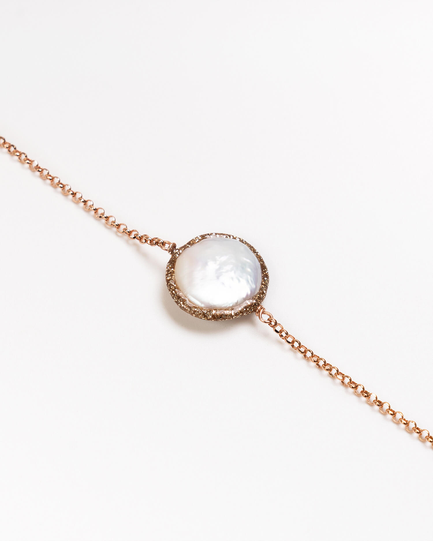 Bee_light_gioielli_gioielleria_rimini_perle_argento_barocche_naturali_catena_argento_925_bracciale_pastiglia_3